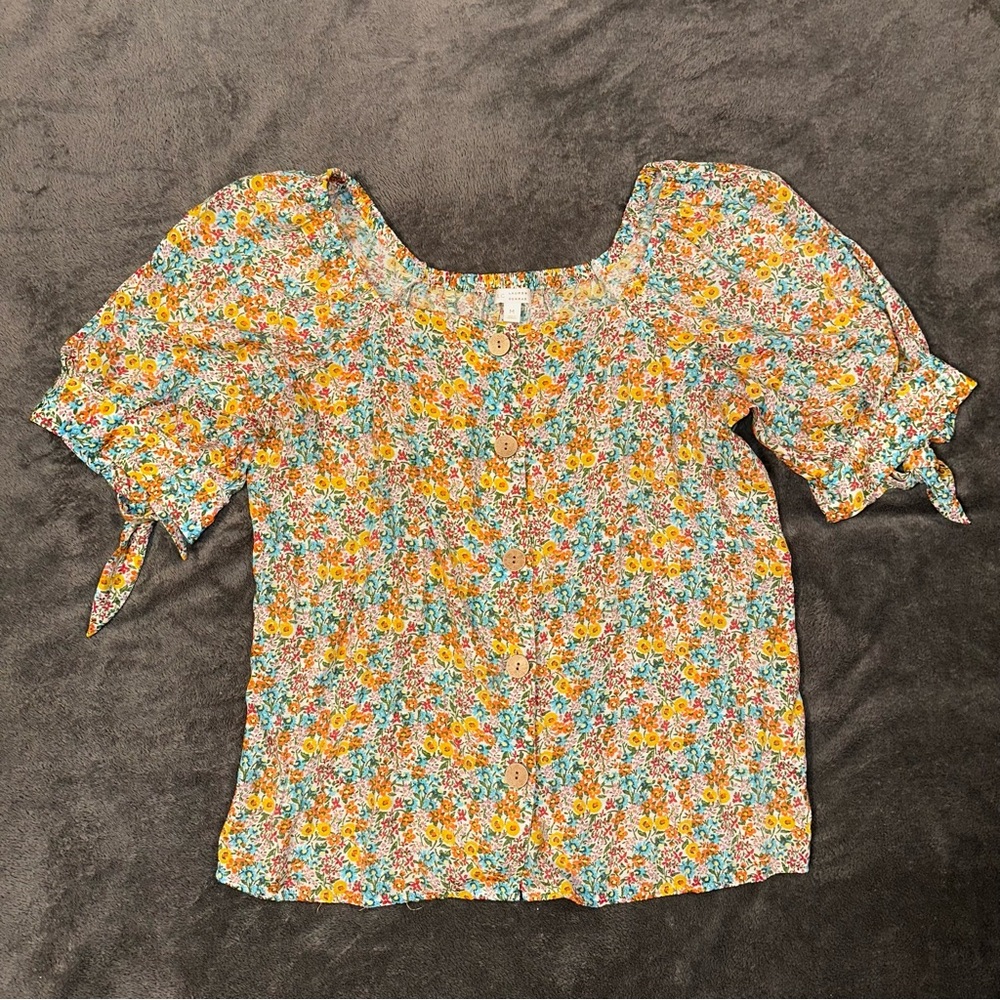 LC Lauren Conrad Whimsical Button Down Floral Peasant Top - Size Medium